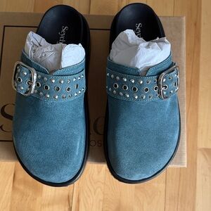 Seychelles Los Angeles Embellished Clogs, BNWT Size 6